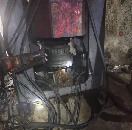 銀川礦山井下反井鉆機施工現場